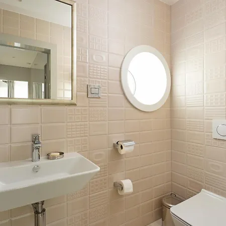 Vlastelini Ii Near Labin - Rabac With Sea View, Beachfront And Wellness Vila *