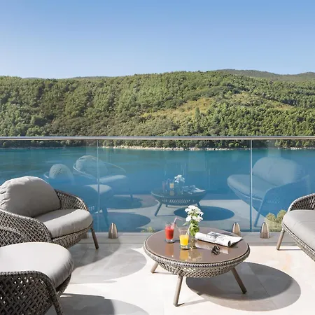 Vlastelini Ii Near Labin - Rabac With Sea View, Beachfront And Wellness
