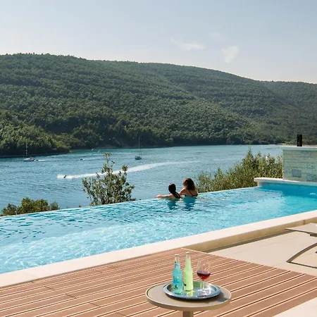 Vlastelini Ii Near Labin - Rabac With Sea View, Beachfront And Wellness * Sveta Marina