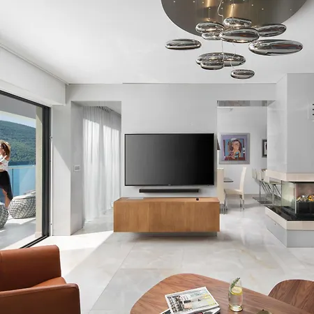 Villa Vlastelini Ii Near Labin - Rabac With Sea View, Beachfront And Wellness Sveta Marina